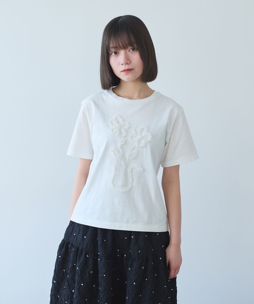 bulle de savon（ビュルデサボン）の「花びんのテープ刺繍 Tシャツ（Tシャツ/カットソー・レディース・グレー/ブルー/ホワイト・FREE）」の11枚目の写真