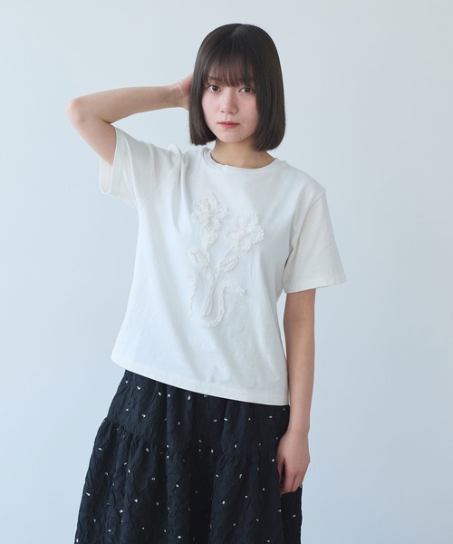 bulle de savon（ビュルデサボン）の「花びんのテープ刺繍 Tシャツ（Tシャツ/カットソー・レディース・グレー/ブルー/ホワイト・FREE）」の12枚目の写真