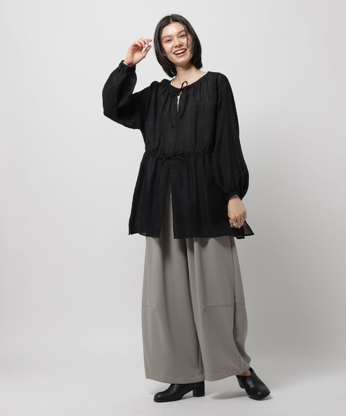niko and...(ニコアンド)の「タンクセット2WAYシアーブラウス(シャツ/ブラウス・レディース・ライトグリーン/オフホワイト/ブラック・FREE)」の12枚目の写真