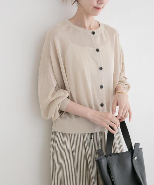 ITEMS URBANRESEARCH（アイテムズ アーバンリサーチ）の「エアリークルーネックカーディガン（カーディガン/ボレロ・レディース・ベージュ/ミント/ネイビー/ピンク・FREE）」の2枚目の写真