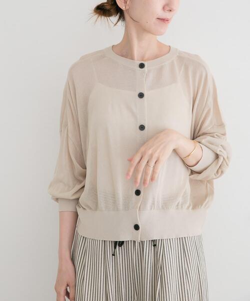 ITEMS URBANRESEARCH（アイテムズ アーバンリサーチ）の「エアリークルーネックカーディガン（カーディガン/ボレロ・レディース・ベージュ/ミント/ネイビー/ピンク・FREE）」の6枚目の写真