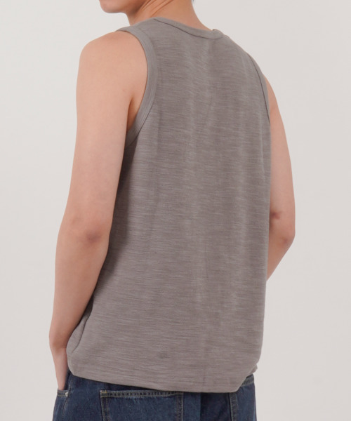 BUTTON SEOUL(ボタンソウル)の「スラブレイヤースリーブレストップ(チャコール)(Tシャツ/カットソー・メンズ・その他・MEDIUM/LARGE/X-LARGE/XX-LARGE)」の4枚目の写真