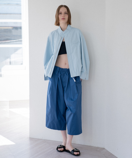 CALMER(カルメール)の「Cotton Cropped PT/ コットンクロップドパンツ(その他パンツ・レディース・ホワイト/ブルー・2/1)」の3枚目の写真