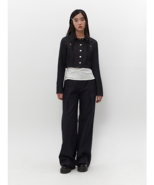 TUOMIO（トゥオミオ）の「TUCKED DENIM PANTS [INDIGO]（デニムパンツ・レディース・その他・1/2）」の5枚目の写真