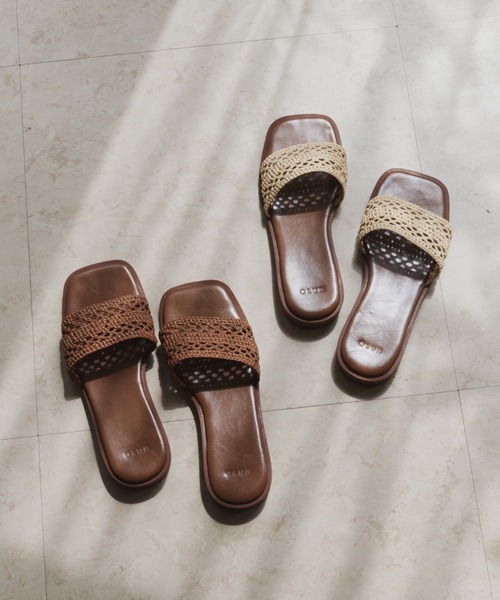 OLUN(オルン)の「natural crochet flat sandals/ナチュラルクロシェフラットサンダル(サンダル・レディース・ベージュ/ブラウン・LARGE/MEDIUM/SMALL/LL)」の3枚目の写真