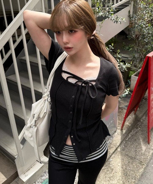 RAY CASSIN（レイカズン）の「【マルチウェイ】釦開きクロス紐半袖Tシャツ / カーディガン（Tシャツ/カットソー・レディース・ベージュ/チャコールグレー/ブラック/アイボリー・FREE）」の2枚目の写真