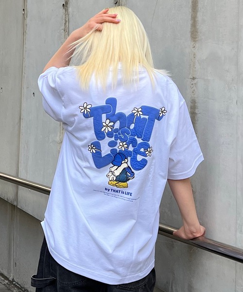 That's life(ザッツライフ)の「HEAVY WEIGHT 7.1oz "FLOWER BOY" LOGO TEE 夏服 ビッグシルエット ヘビーウェイト 綿100% 肉厚生地(Tシャツ/カットソー・メンズ・ホワイト/グレー/ブラック/ネイビー・X-LARGE/LARGE/MEDIUM/SMALL)」の5枚目の写真