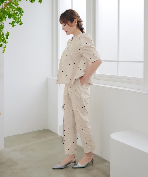 Liala×PG(リアラバイピージー)の「ドット 刺しゅう センタープレス パンツ Liala×PG(その他パンツ・レディース・ブラック/ベージュ・S/M)」の14枚目の写真
