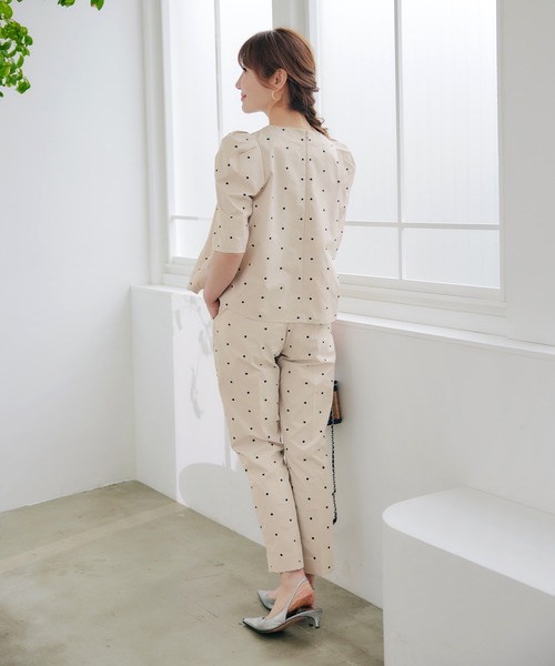 Liala×PG(リアラバイピージー)の「ドット 刺しゅう センタープレス パンツ Liala×PG(その他パンツ・レディース・ブラック/ベージュ・S/M)」の15枚目の写真
