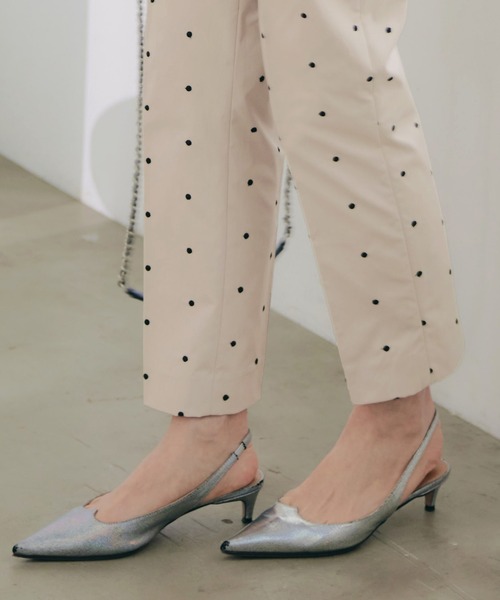 Liala×PG(リアラバイピージー)の「ドット 刺しゅう センタープレス パンツ Liala×PG(その他パンツ・レディース・ブラック/ベージュ・S/M)」の18枚目の写真