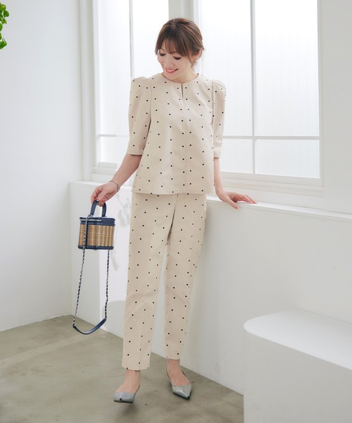 Liala×PG(リアラバイピージー)の「ドット 刺しゅう センタープレス パンツ Liala×PG(その他パンツ・レディース・ブラック/ベージュ・S/M)」の21枚目の写真