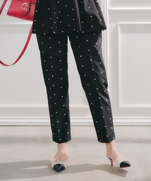 Liala×PG(リアラバイピージー)の「ドット 刺しゅう センタープレス パンツ Liala×PG(その他パンツ・レディース・ブラック/ベージュ・S/M)」の10枚目の写真