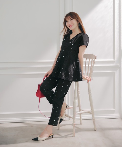 Liala×PG(リアラバイピージー)の「ドット 刺しゅう センタープレス パンツ Liala×PG(その他パンツ・レディース・ブラック/ベージュ・S/M)」の13枚目の写真