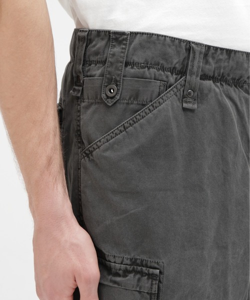 AVIREX（アヴィレックス）の「PIGMENT CARGO SHORTS / ピグメント カーゴ ショートパンツ / AVIREX / アヴィレックス（カーゴパンツ・メンズ・ブラック/オリーブ/グリーン系カモフラージュ/カーキ・MEDIUM/LARGE/X-LARGE/XX-LARGE）」の15枚目の写真