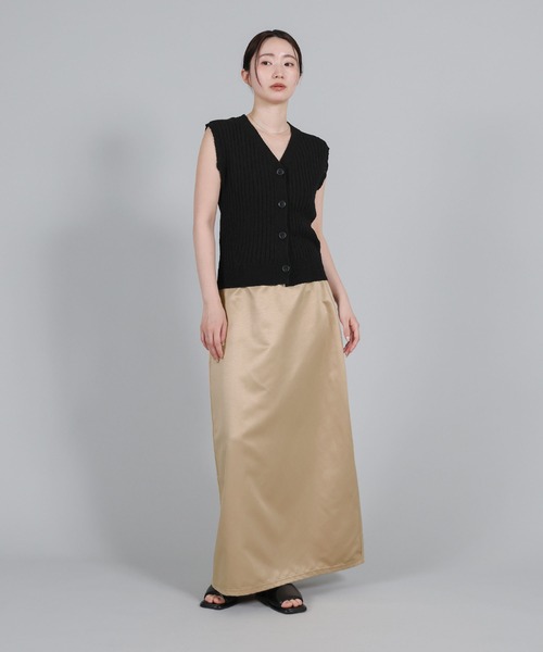 select MOCA Et（セレクトモカエト）の「【Et】Matte Satin I-line Long Skirt（スカート・レディース・ベージュ/チャコール・FREE）」の8枚目の写真