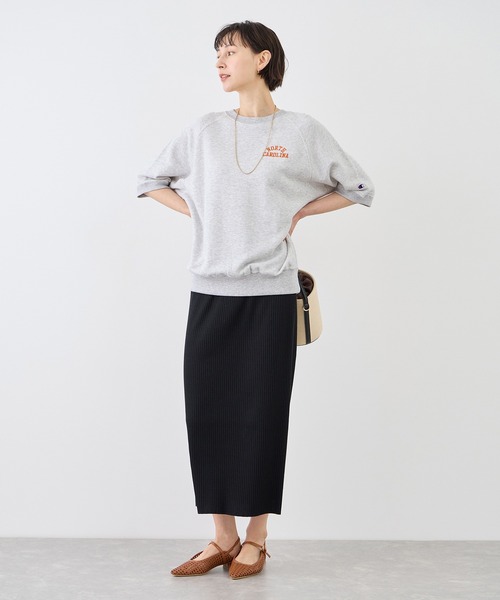 Champion(チャンピオン)の「【Champion/チャンピオン別注】アソートロゴボートネックハーフスリーブスウェットプルオーバー(Tシャツ/カットソー・レディース・ブラック/グレー系その他/サックスブルー/ライトグレー・FREE)」の17枚目の写真