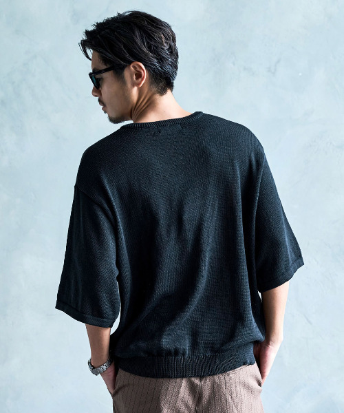 CavariA（キャバリア）の「『CavariA/キャバリア』【接触冷感】ウォッシャブルVネック半袖ニット（ニット/セーター・メンズ・ブラック/グレイッシュベージュ/サックスブルー/チャコールグレー/グレー/ブラウン/ネイビー・M/L/XL）」の9枚目の写真