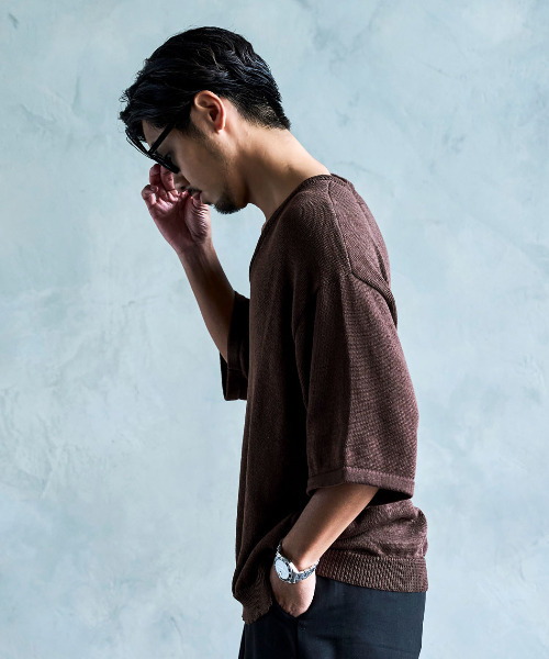 CavariA（キャバリア）の「『CavariA/キャバリア』【接触冷感】ウォッシャブルVネック半袖ニット（ニット/セーター・メンズ・ブラック/グレイッシュベージュ/サックスブルー/チャコールグレー/グレー/ブラウン/ネイビー・M/L/XL）」の17枚目の写真