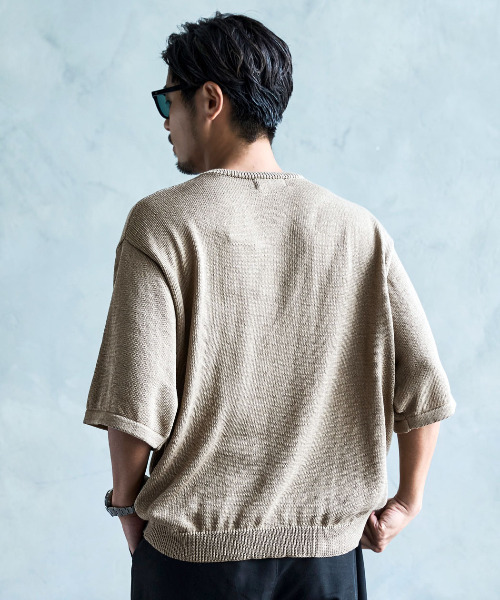 CavariA（キャバリア）の「『CavariA/キャバリア』【接触冷感】ウォッシャブルVネック半袖ニット（ニット/セーター・メンズ・ブラック/グレイッシュベージュ/サックスブルー/チャコールグレー/グレー/ブラウン/ネイビー・M/L/XL）」の21枚目の写真