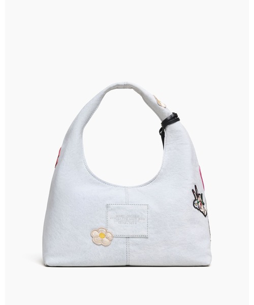 MARC JACOBS(マークジェイコブス)の「【新製品】THE CAMP PATCHWORK DENIM SACK BAG/ザ キャンプ パッチワーク デニム サック バッグ(ショルダーバッグ・レディース・ライトブルー・ONE SIZE)」の3枚目の写真