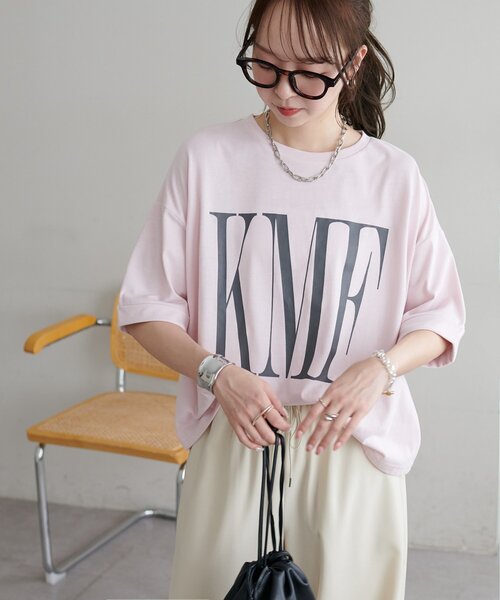DISCOAT(ディスコート)の「【WEB限定】ショート丈ロゴ半袖Tシャツ(Tシャツ/カットソー・レディース・ホワイト系その他2/ピンク/ホワイト系その他・FREE)」の6枚目の写真