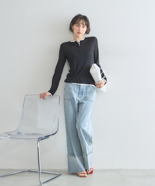 &. NOSTALGIA(アンドドットノスタルジア)の「配色ヘンリーネックシアートップス(Tシャツ/カットソー・レディース・グレー/ブラウン/ブラック・M)」の7枚目の写真