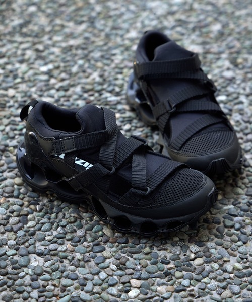MIZUNO(ミズノ )の「(mizuno)WAVE PROPHECY STRAP(スニーカー・レディース・ホワイト/ブラック・25cm/24cm/23cm)」の9枚目の写真