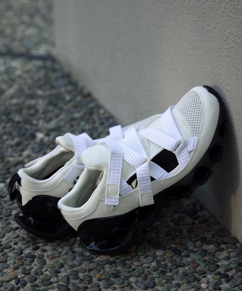 MIZUNO(ミズノ )の「(mizuno)WAVE PROPHECY STRAP(スニーカー・レディース・ホワイト/ブラック・25cm/24cm/23cm)」の10枚目の写真