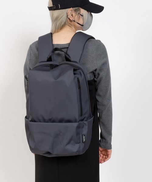 Un coeur（アンクール）の「COMPACT RUCKSACK（バックパック/リュック・レディース・グレー/ブラック/ブラウン・FREE）」の2枚目の写真