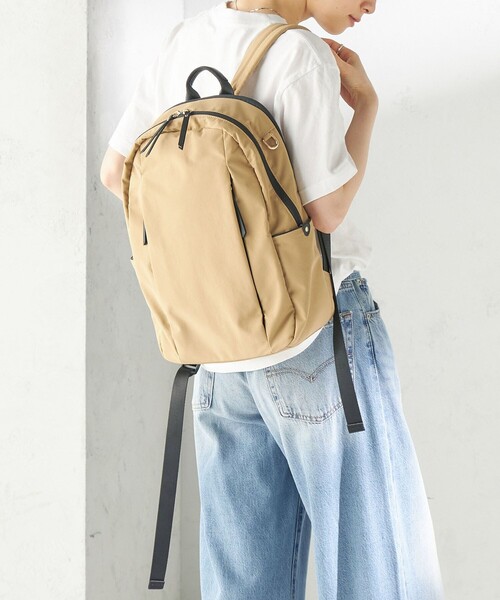 SHIPS（シップス）の「【WEB限定】Hyman Roth:〈撥水加工〉ナイロン バック パック（バックパック/リュック・レディース・ベージュ/ブラック・ONE SIZE）」の5枚目の写真