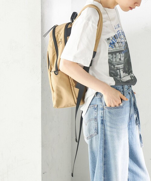 SHIPS（シップス）の「【WEB限定】Hyman Roth:〈撥水加工〉ナイロン バック パック（バックパック/リュック・レディース・ベージュ/ブラック・ONE SIZE）」の6枚目の写真