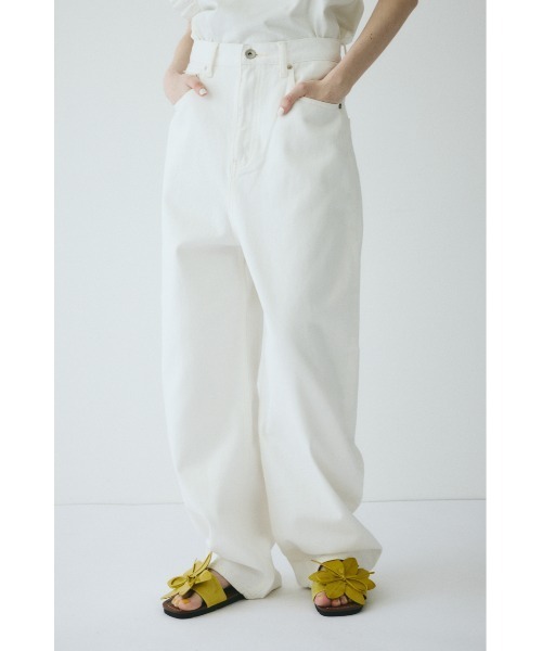 HeRIN.CYE（ヘリンドットサイ）の「straight denim pants / ストレートデニムパンツ（デニムパンツ・レディース・ブルー/ホワイト・34/38/36）」の2枚目の写真