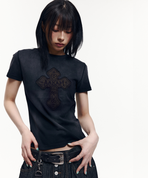 AAKAM(アーカム)の「ダストフェード CROS2 ハーフトップ (ブラック)(Tシャツ/カットソー・レディース・その他・1/2/3)」の7枚目の写真