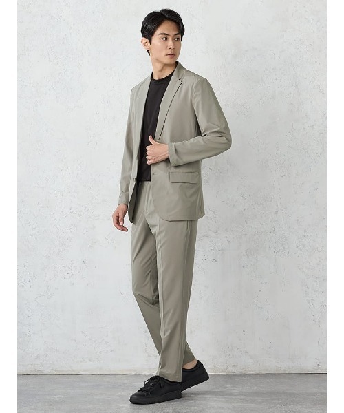 Perfect Suit FActory（パーフェクトスーツファクトリー）の「【裾上げ済み/上下セット/持ち運び楽】　TOKYORUN　トラベルパッカブル　ウォッシャブルセットアップスーツ（スーツセット・メンズ・カーキ/ベージュ/グレー/ブラウン/ブラック/ネイビー・L/M/LL）」の3枚目の写真