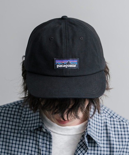 patagonia(パタゴニア)の「Patagonia パタゴニア P 6 LABEL TRAD CAP ワンポイントロゴコットンベースボールキャップ(キャップ・メンズ・ブラック・FREE)」の2枚目の写真