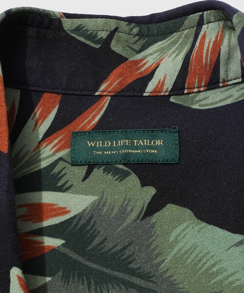 ADAM ET ROPE'(アダムエロペ)の「FLOWER PRINT S/S SHIRT(シャツ/ブラウス・メンズ・ネイビー・L/M/S)」の5枚目の写真