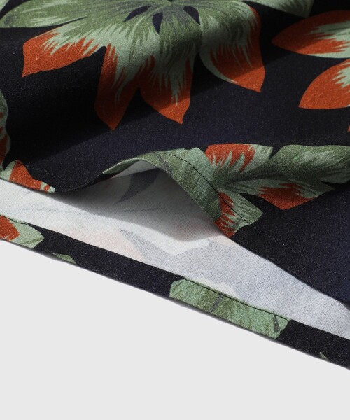 ADAM ET ROPE'(アダムエロペ)の「FLOWER PRINT S/S SHIRT(シャツ/ブラウス・メンズ・ネイビー・L/M/S)」の6枚目の写真