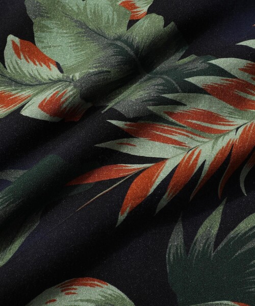 ADAM ET ROPE'(アダムエロペ)の「FLOWER PRINT S/S SHIRT(シャツ/ブラウス・メンズ・ネイビー・L/M/S)」の9枚目の写真