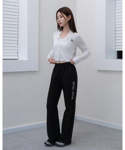 muahmuah（ムーアムーア）の「ロゴブーツカットバンディングパンツ[ブラック]（スウェットパンツ・レディース・ブラック・FREE）」の3枚目の写真