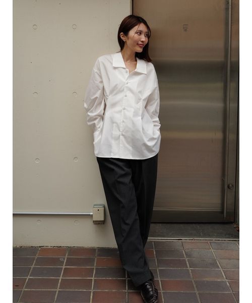 Henon.(ヘノン)の「スクエアカラーシャツ(シャツ/ブラウス・レディース・ホワイト/ブラック・F)」の5枚目の写真