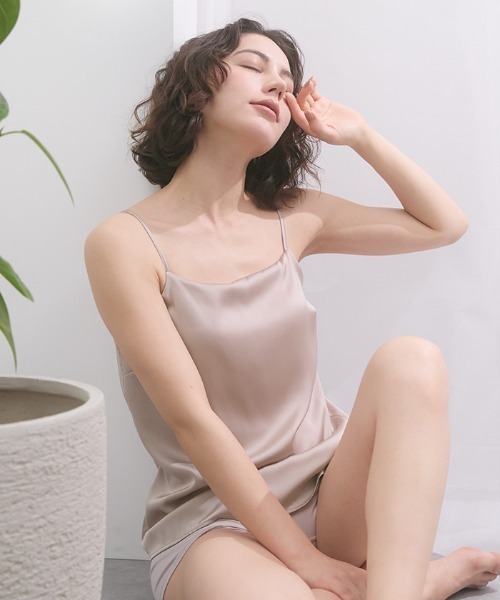 ESLIA(エスリア)の「カップつきシルクキャミソール(キャミソール・レディース・ブラック/ブラウン/ピンク・M/L)」の20枚目の写真