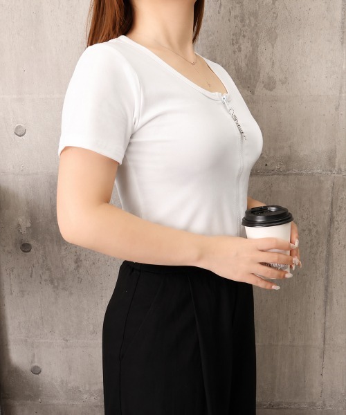 Miniministore(ミニミニストア)の「ジッパートップス韓国風ショート丈tシャツ(Tシャツ/カットソー・レディース・ホワイト・FREE)」の17枚目の写真