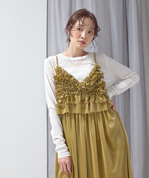 en CAnAF(エンカナフ)の「【華やかなドットが映える】フロッキードットシアークルーネックプルオーバー(Tシャツ/カットソー・レディース・ブラック/ホワイト/チャコールグレー・フリー)」の10枚目の写真