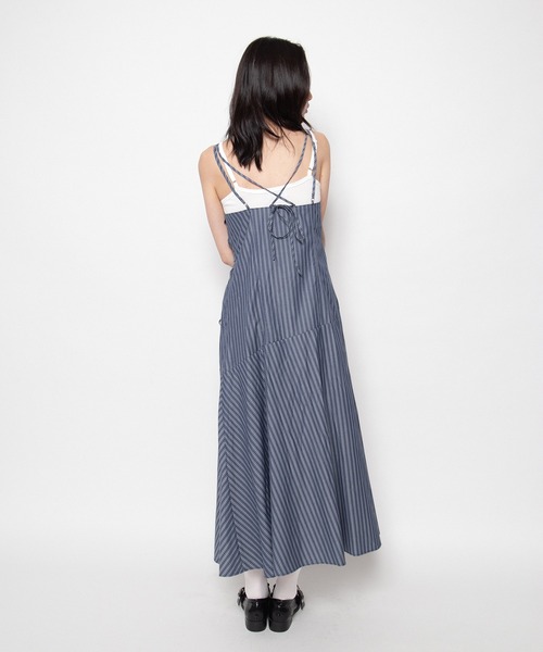 PUNYUS(プニュズ)の「【NEW SIZE】ストライプシャーリングキャミワンピース(ワンピース・レディース・グレー/ホワイト・4/3/2/5/1)」の6枚目の写真
