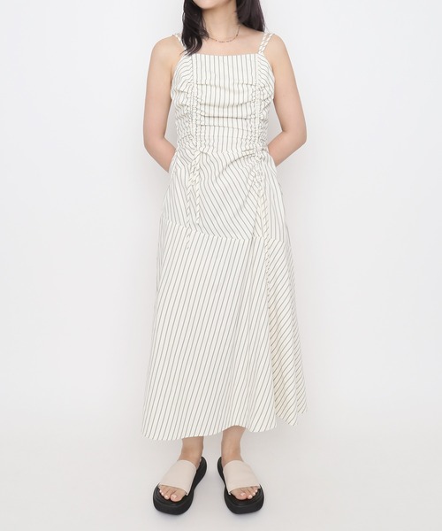 PUNYUS(プニュズ)の「【NEW SIZE】ストライプシャーリングキャミワンピース(ワンピース・レディース・グレー/ホワイト・4/3/2/5/1)」の16枚目の写真