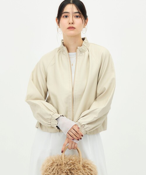 NOLLEY’S(ノーリーズ)の「【MARILYN MOON/マリリーンムーン】soft eco-leather blouson別注(ブルゾン・レディース・ブラック/キナリ・FREE)」の2枚目の写真