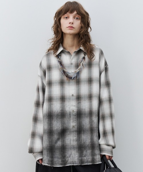 AIVER(アイバー)の「AIVER スプレー加工オンブレチェックシャツ(シャツ/ブラウス・メンズ・オフホワイト/ブラウン・SMALL/MEDIUM/LARGE)」の16枚目の写真
