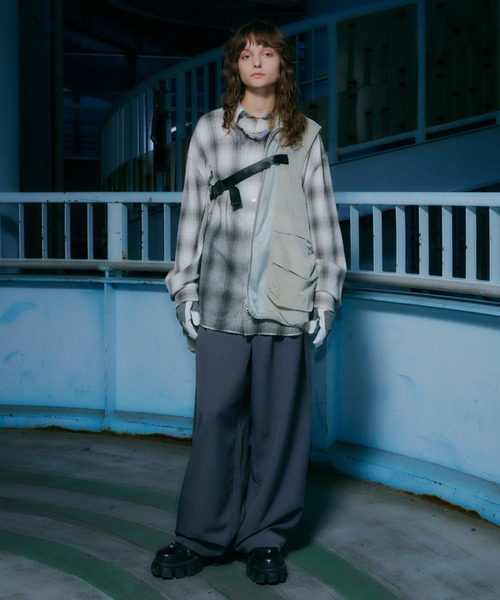 AIVER(アイバー)の「AIVER スプレー加工オンブレチェックシャツ(シャツ/ブラウス・メンズ・オフホワイト/ブラウン・SMALL/MEDIUM/LARGE)」の5枚目の写真