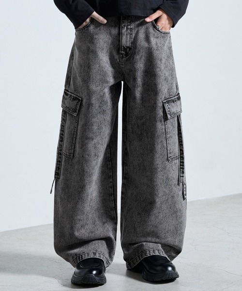 SERACE(セラス)の「【SERACE】Vintage wide curved denim cargo pants / ヴィンテージワイドカーブデニムカーゴパンツ(デニムパンツ・メンズ・ライトグレー/ブラック/インディゴブルー・M/L/S)」の1枚目の写真