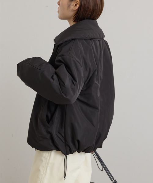 U by SPICK&SPAN（ユーバイスピックアンドスパン）の「撥水フロントジップパファージャケット（その他アウター・レディース・ベージュ/ブラック・FREE）」の8枚目の写真